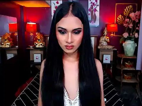 Plastique PATRICIA online show from March 27, 2026, 8:37 am