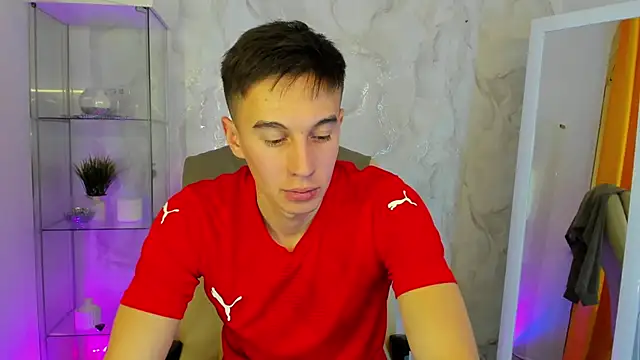 Snapshot of MarkKullen chatting on November 1, 2025, 5:18 pm MarkKullen online show from November 1, 2025, 5:18 pm