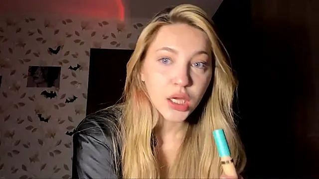 OrethaEredia online show from November 1, 2025, 3:17 pm