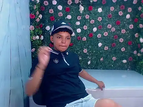 Snapshot of stormi_rouse18 chatting on October 30, 2025, 3:20 pm stormi rouse18 online show from October 30, 2025, 3:20 pm