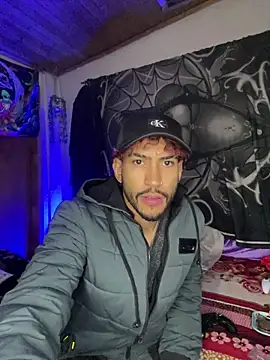 Snapshot of 3v1l chatting on November 21, 2025, 8:08 pm 3v1l online show from November 21, 2025, 8:08 pm