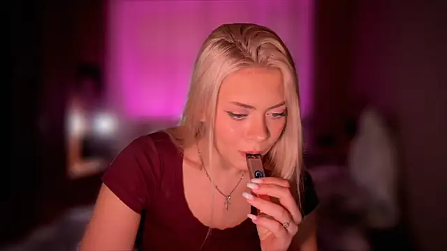 Snapshot of alisaoceaneeyes chatting on October 31, 2025, 12:57 pm alisaoceaneeyes online show from October 31, 2025, 12:57 pm