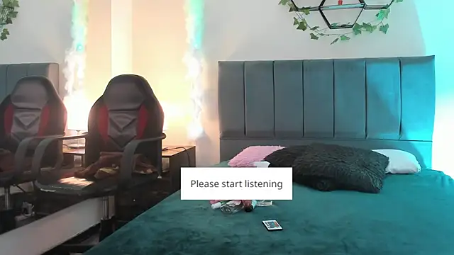 Lucerop  online show from November 26, 2025, 3:28 am