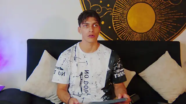 AlessioVitale online show from February 24, 2026, 7:59 pm