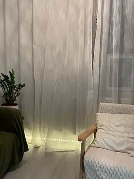 HotLdyllic online show from February 21, 2026, 4:31 pm