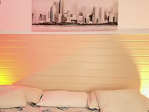 Madisonkay online show from December 17, 2025, 7:08 pm