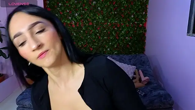 malen fitnessmilf online show from April 15, 2026, 11:59 am