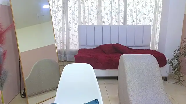 Snapshot of malen_fitnessmilf chatting on July 6, 2026, 8:00 pm malen fitnessmilf online show from July 6, 2026, 8:00 pm