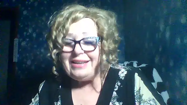 Snapshot of Milaniya606 chatting on December 2, 2025, 2:34 am Milaniya606 online show from December 2, 2025, 2:34 am