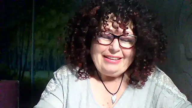 Snapshot of Milaniya606 chatting on May 31, 2026, 10:43 am Milaniya606 online show from May 31, 2026, 10:43 am