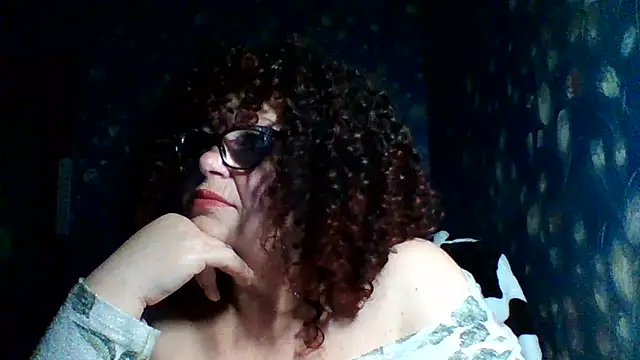 Snapshot of Milaniya606 chatting on December 18, 2025, 5:34 am Milaniya606 online show from December 18, 2025, 5:34 am