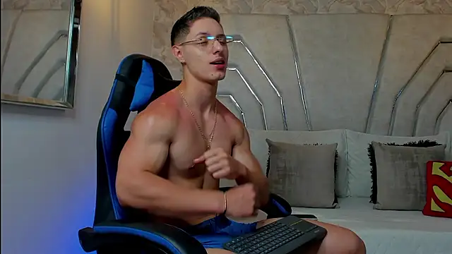 MAXTHOMSON online show from March 14, 2026, 12:27 am