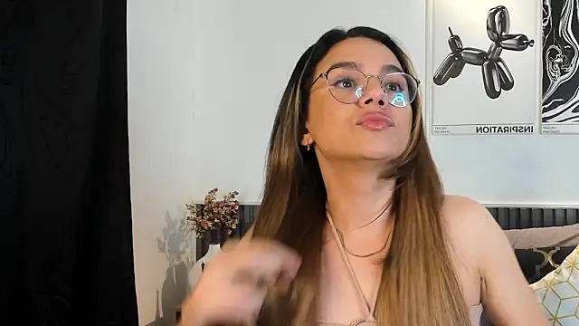 Cloe Bonne online show from November 28, 2025, 9:15 pm