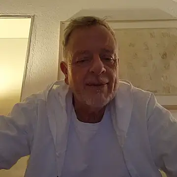 Dennislover007 online show from November 5, 2025, 7:06 pm