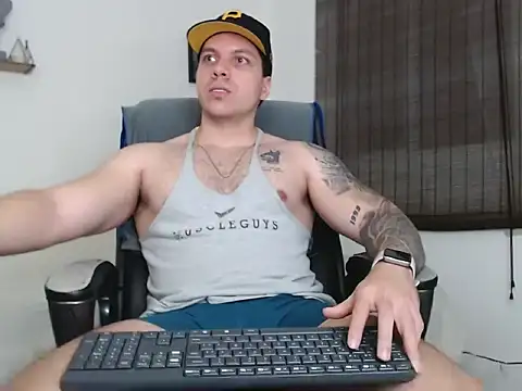 Snapshot of Noah_Swagger_ chatting on November 29, 2025, 8:25 am Noah Swagger online show from November 29, 2025, 8:25 am