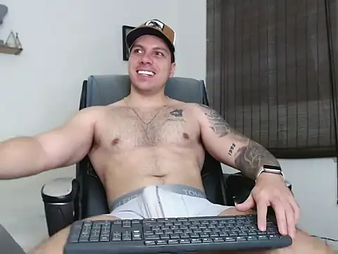 Snapshot of Noah_Swagger_ chatting on December 18, 2025, 10:41 am Noah Swagger online show from December 18, 2025, 10:41 am