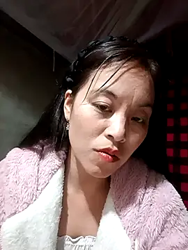 Snapshot of Alice-567 chatting on November 23, 2025, 1:54 pm Alice-567 online show from November 23, 2025, 1:54 pm