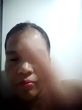 Snapshot of _simplecristy_ chatting on November 3, 2025, 6:44 pm simplecristy online show from November 3, 2025, 6:44 pm