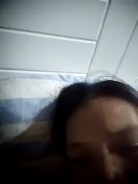 Snapshot of _simplecristy_ chatting on October 31, 2025, 6:59 pm simplecristy online show from October 31, 2025, 6:59 pm