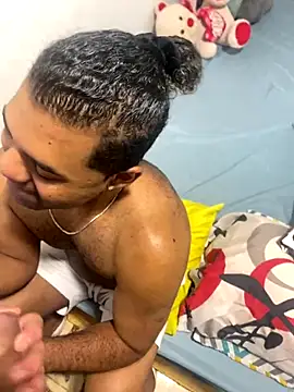 Snapshot of Dylams_maja chatting on November 4, 2025, 7:34 am Dylams maja online show from November 4, 2025, 7:34 am