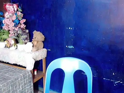 lustfullakim online show from April 1, 2026, 2:25 pm