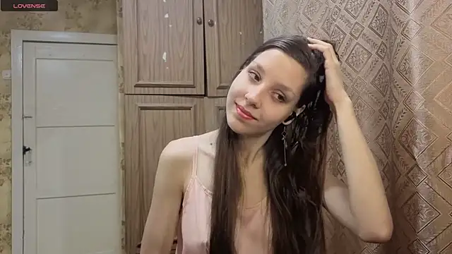 LahomaSassano online show from December 3, 2025, 11:04 pm