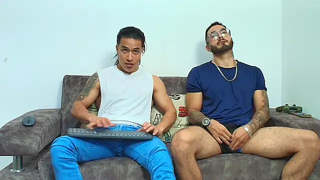 Snapshot of thebadboys05 chatting on June 3, 2026, 3:29 am thebadboys05 online show from June 3, 2026, 3:29 am