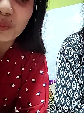 Snapshot of Zoya_Khaan chatting on November 12, 2025, 8:29 am Zoya Khaan online show from November 12, 2025, 8:29 am