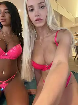 Lana-Grey online show from June 30, 2026, 7:36 pm