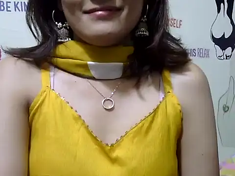 maira 33 online show from March 8, 2026, 4:21 pm