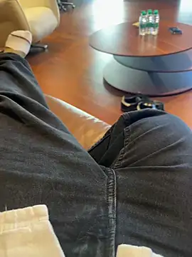 alan0ass online show from February 28, 2026, 11:32 am