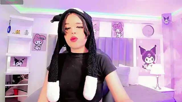 ClaudiaSophia online show from January 18, 2026, 11:46 am