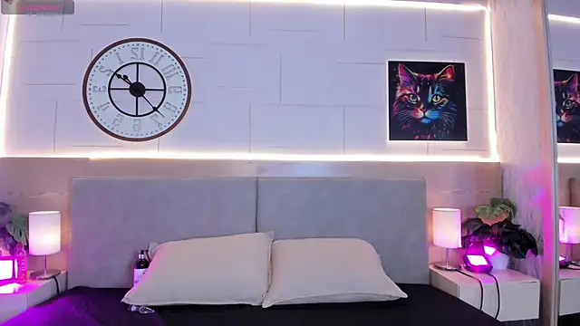 Snapshot of Camiila_rosse chatting on November 10, 2025, 7:30 pm Camiila rosse online show from November 10, 2025, 7:30 pm