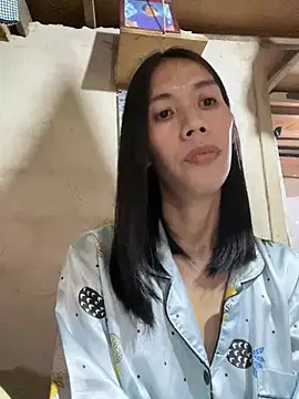 bellaUtops online show from February 22, 2026, 1:35 pm