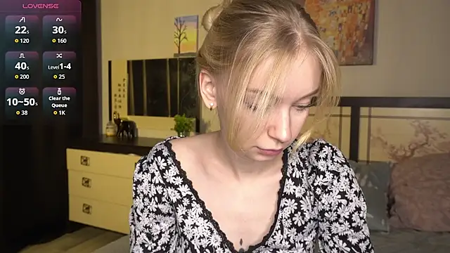 Snapshot of ShanelTunon chatting on November 16, 2025, 8:13 pm ShanelTunon online show from November 16, 2025, 8:13 pm