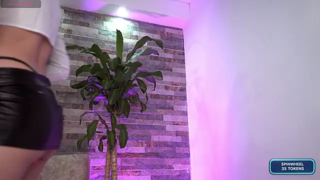 emily montoya1 online show from April 21, 2026, 11:55 pm