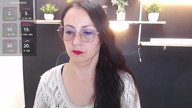 Lauryn Jones online show from April 1, 2026, 4:15 pm