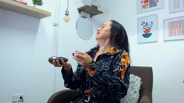 Snapshot of Lauryn_Jones chatting on February 20, 2026, 7:16 pm Lauryn Jones online show from February 20, 2026, 7:16 pm