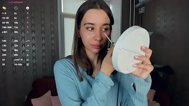 Snapshot of JacalynSchreiber chatting on November 19, 2025, 12:05 pm JacalynSchreiber online show from November 19, 2025, 12:05 pm