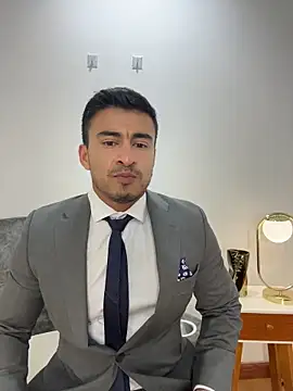 Chris Clarck online show from November 11, 2025, 7:19 pm