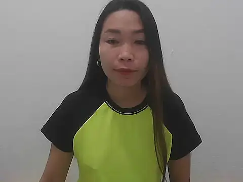 Snapshot of Wild_hot_Lyn chatting on November 4, 2025, 7:06 pm Wild hot Lyn online show from November 4, 2025, 7:06 pm