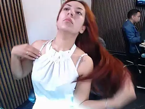 Snapshot of desk_desire chatting on November 11, 2025, 11:05 am desk desire online show from November 11, 2025, 11:05 am