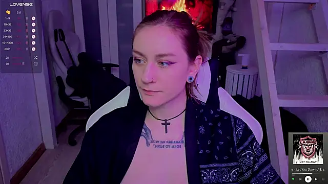 RetroMarie online show from November 8, 2025, 8:40 am