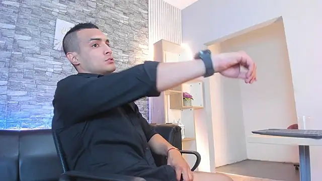 Snapshot of blaze_phoenix chatting on November 3, 2025, 11:47 am blaze phoenix online show from November 3, 2025, 11:47 am