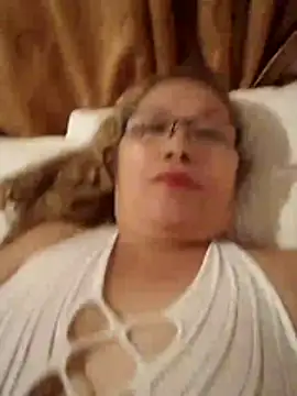 Cessi50 online show from December 1, 2025, 1:17 am