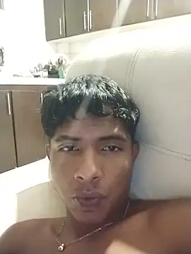 Snapshot of Mack_tom chatting on June 16, 2026, 5:51 am Mack tom online show from June 16, 2026, 5:51 am