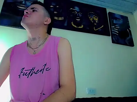 Snapshot of Sebastian_Loaiza chatting on November 13, 2025, 4:11 pm Sebastian Loaiza online show from November 13, 2025, 4:11 pm