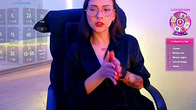 Snapshot of HanaLush27 chatting on November 20, 2025, 9:25 pm HanaLush27 online show from November 20, 2025, 9:25 pm