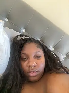 Snapshot of onlyymisha chatting on November 1, 2025, 1:38 pm onlyymisha online show from November 1, 2025, 1:38 pm