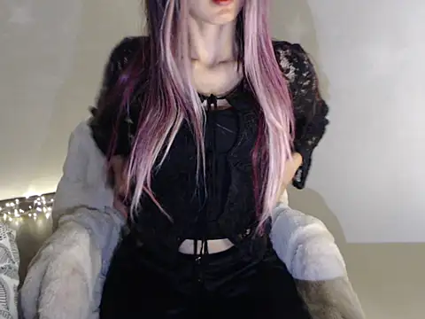 Elyara- online show from March 3, 2026, 11:17 am